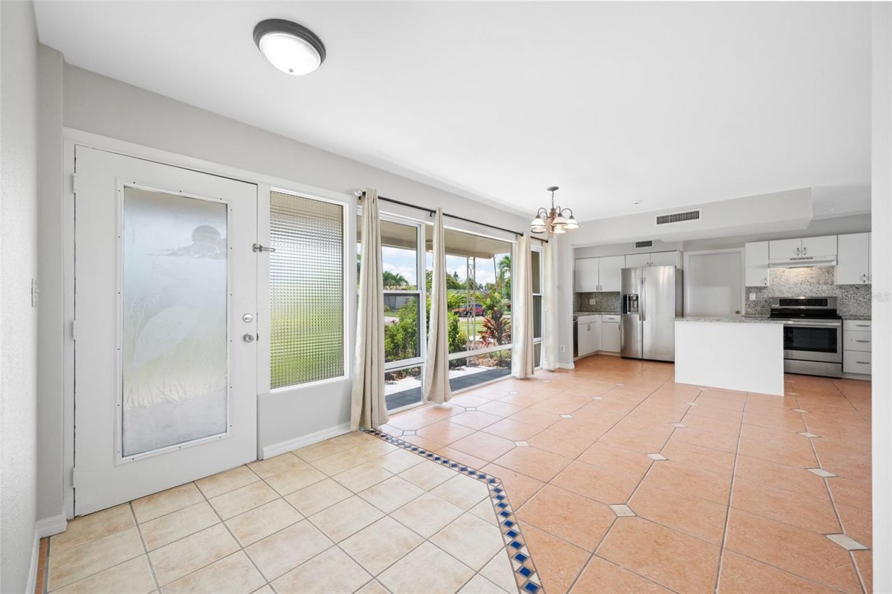 5056 42nd Street S, Saint Petersburg, FL 33711 Photo