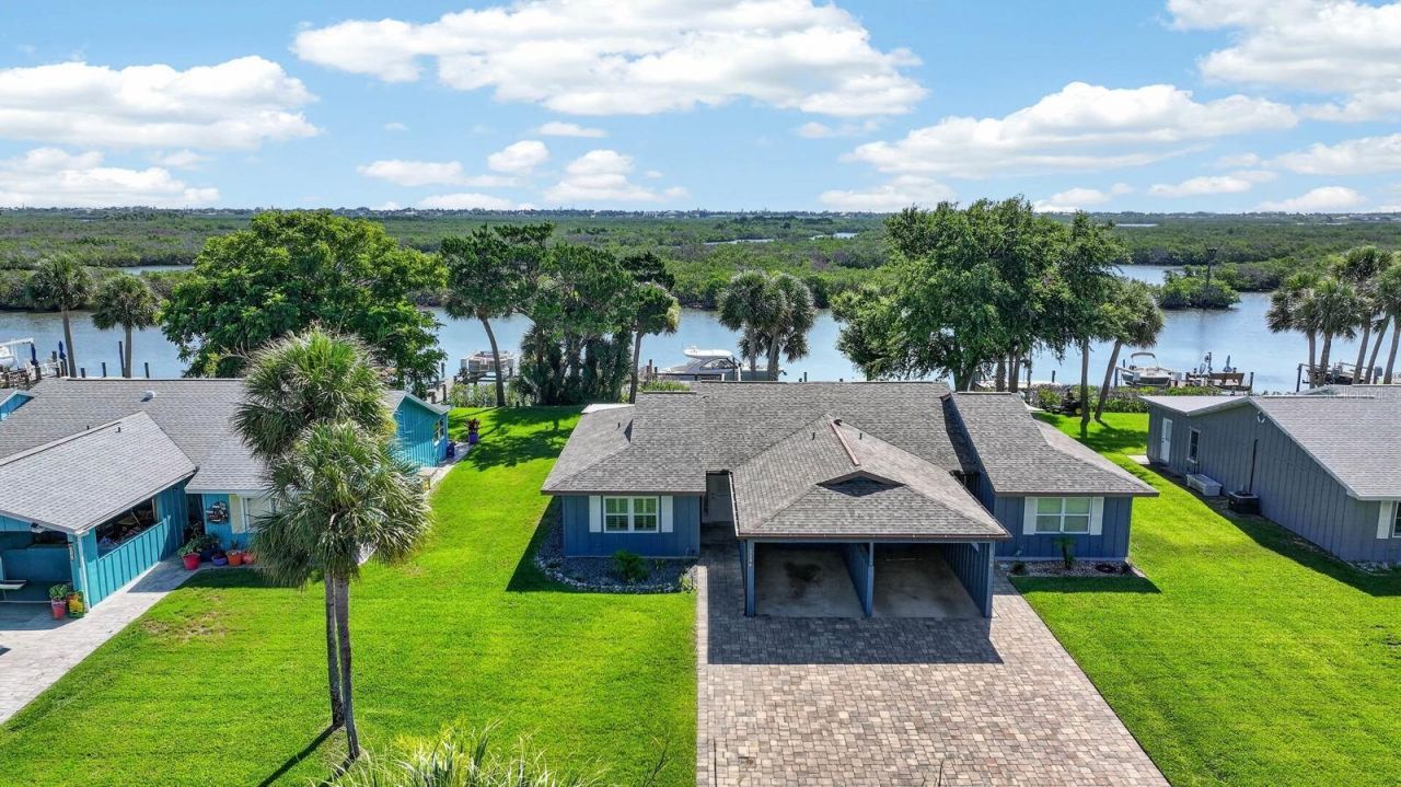 1136 Harbour Point Drive , Port Orange, FL 32127 Photo