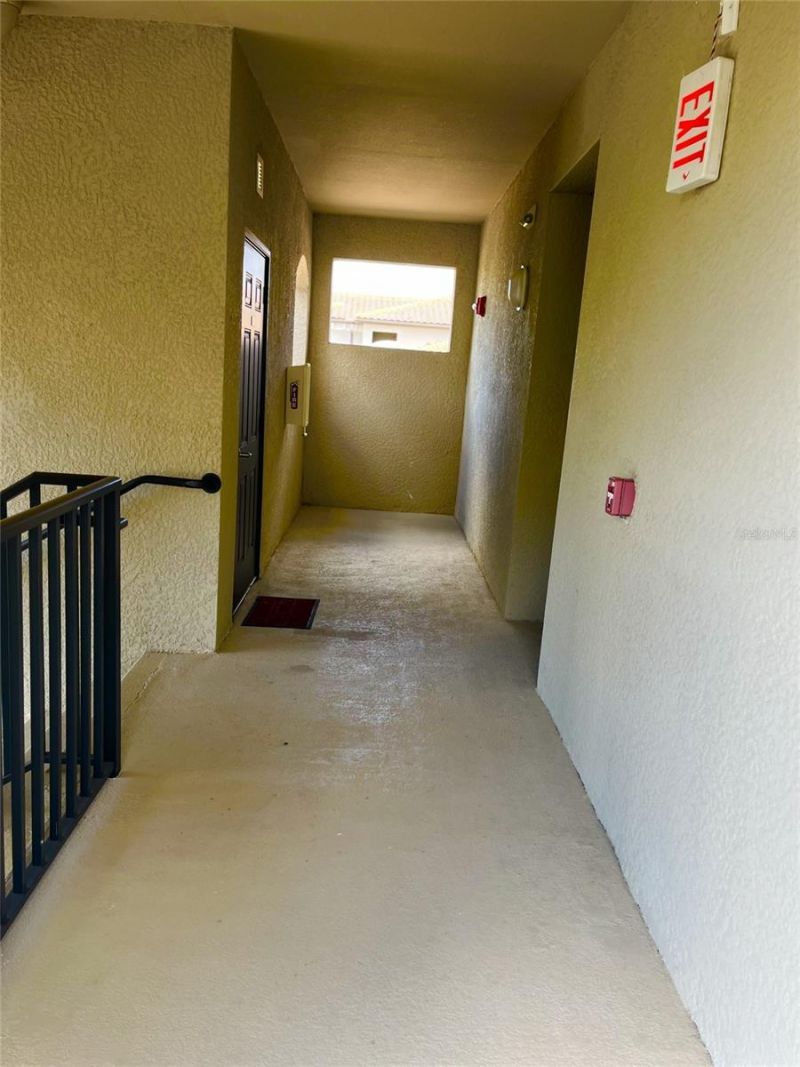 17108 Vardon Terrace, Unit 401, Bradenton, FL 34211 Photo