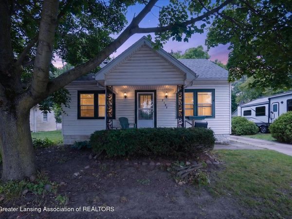2155 Cedar Street, Holt, MI 48842