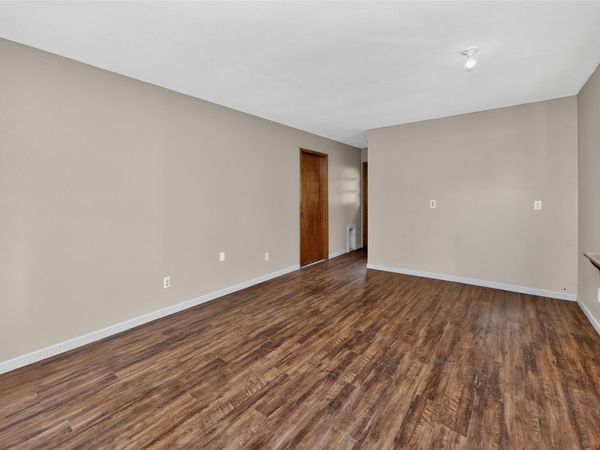 903 Elm Avenue , Norwalk, IA 50211