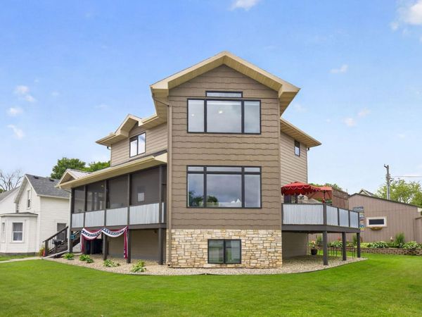 519 N Lakeshore Drive, Lake City, MN 55041