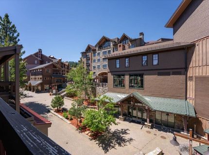 2000 North Village Drive, Unit #318, Truckee, CA 96161 Photo