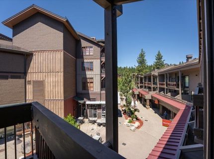 2000 North Village Drive, Unit #318, Truckee, CA 96161 Photo