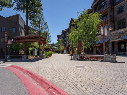 2000 North Village Drive, Unit #318, Truckee, CA 96161 Photo