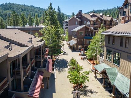 2000 North Village Drive, Unit #318, Truckee, CA 96161 Photo