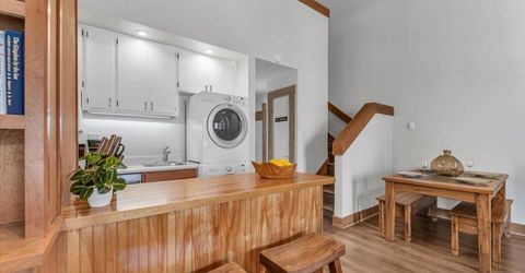 2000 North Village Drive, Unit #318, Truckee, CA 96161 Photo