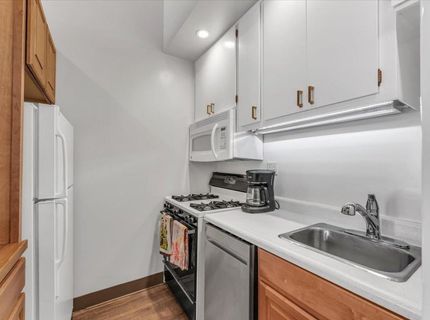 2000 North Village Drive, Unit #318, Truckee, CA 96161 Photo