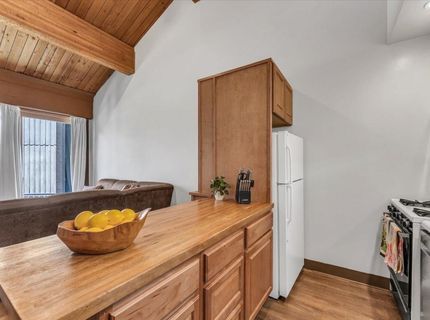 2000 North Village Drive, Unit #318, Truckee, CA 96161 Photo