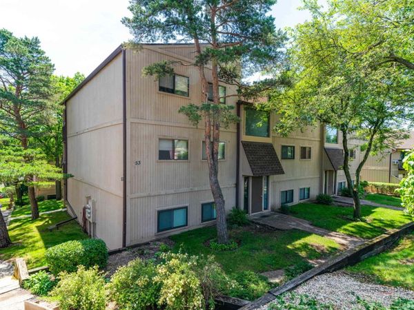 53 Oak Hill Colony Street , Unit 10, Fox Lake, IL 60020