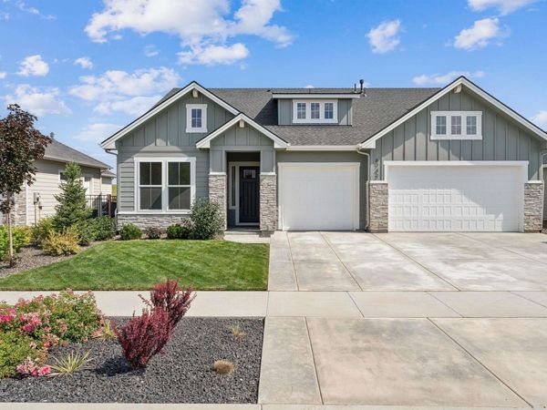 6742 W Piaffe St, Eagle, ID 83616