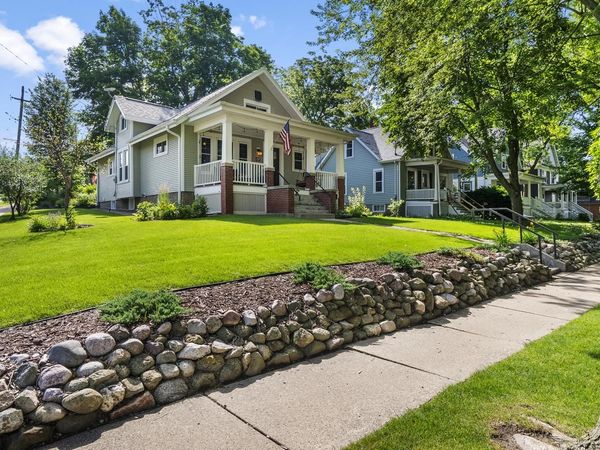 811 Harvey AVENUE, Watertown, WI 53094