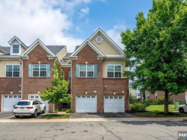 27 Taft Lane, Morristown Town, NJ 07960