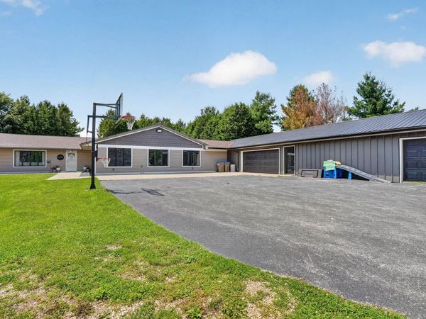 1140 300th Street, Ryan, IA 52330