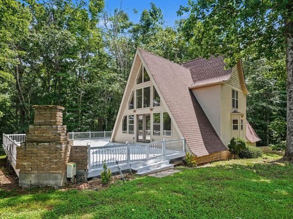 2275 Hanestown Rd , Westmoreland, TN 37186