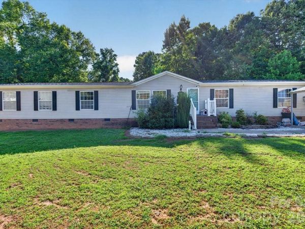 140 Teak Drive , Statesville, NC 28625