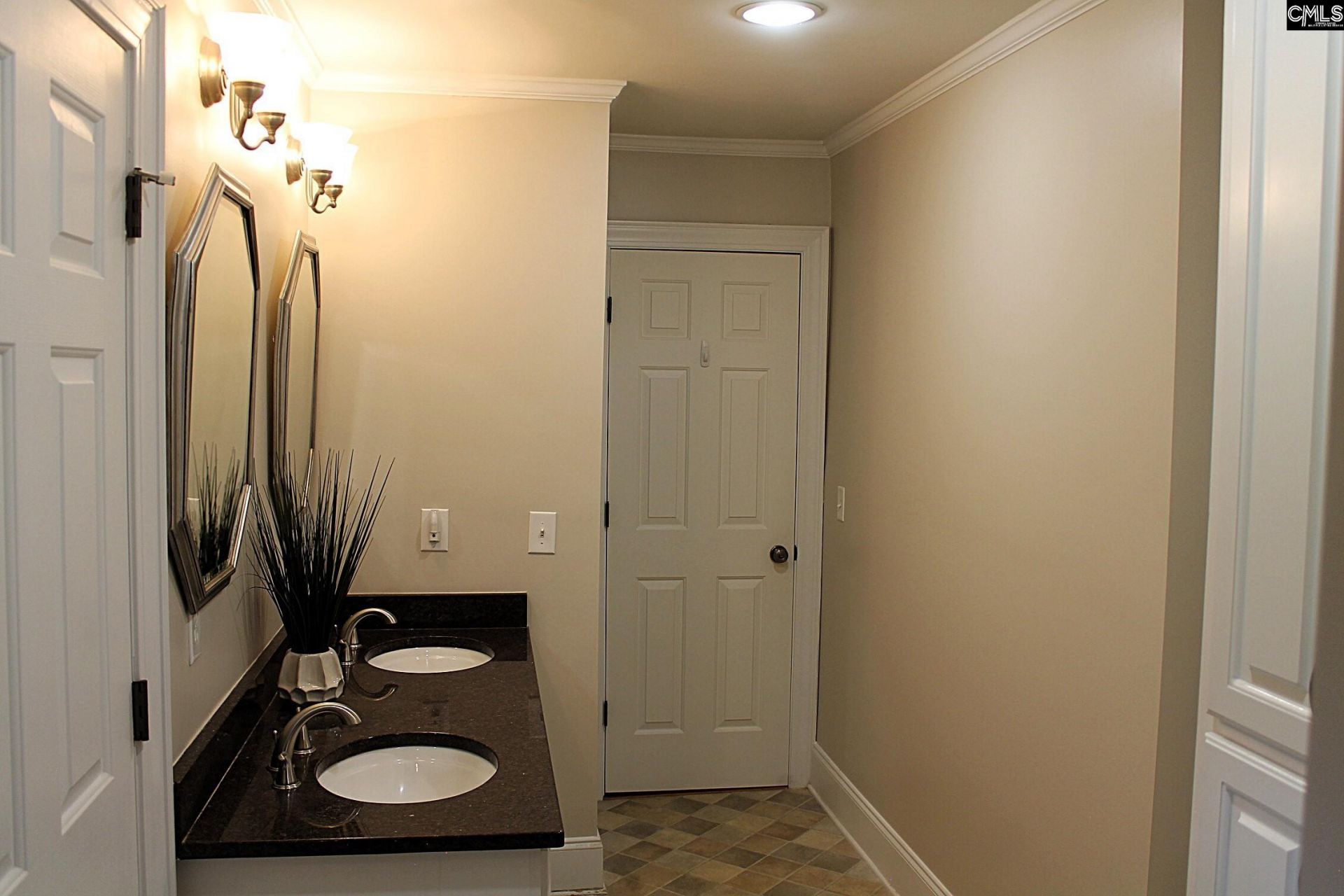 476 Brooks Avenue  Photo 25