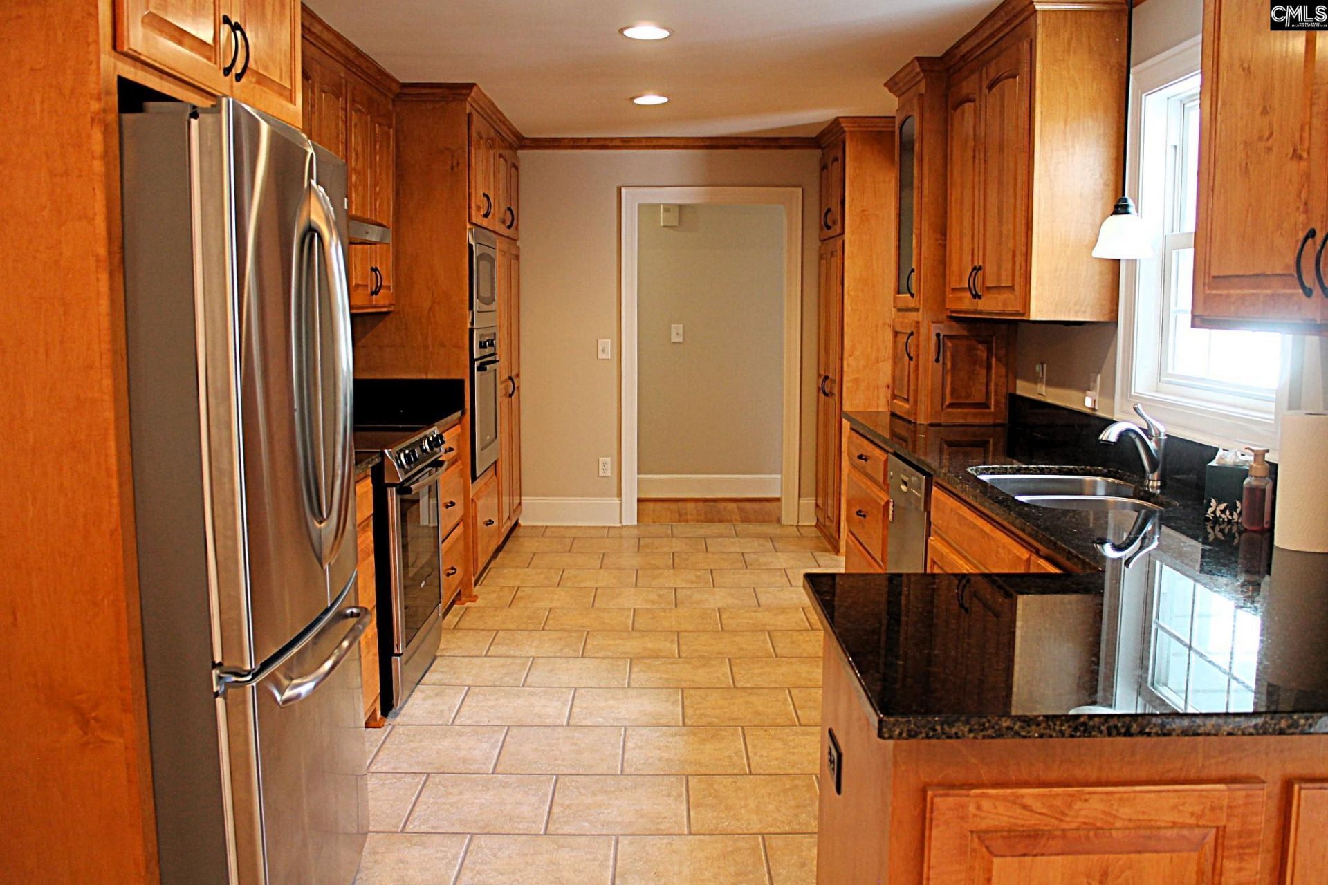 476 Brooks Avenue  Photo 6