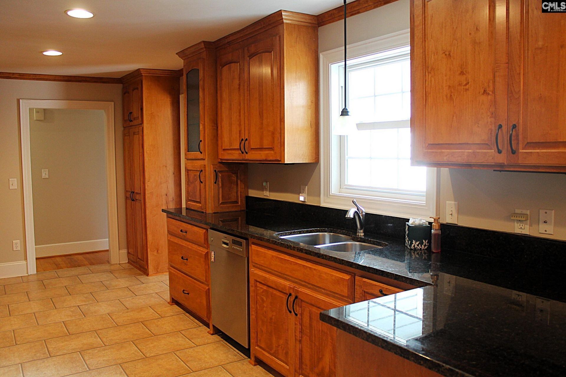 476 Brooks Avenue  Photo 9