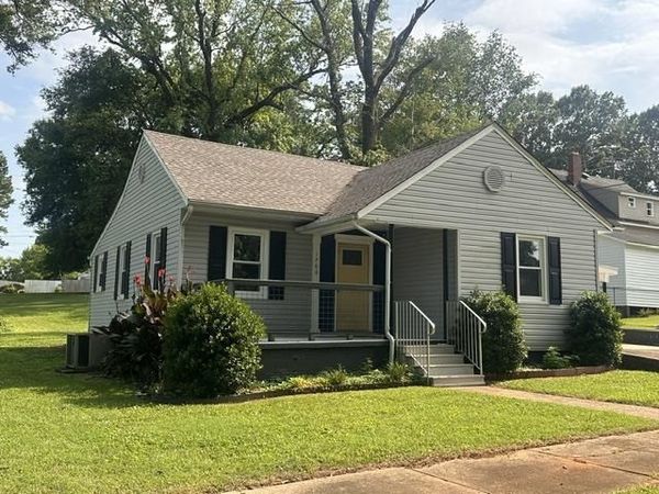 1706 Hillcrest, Sheffield, AL 35660