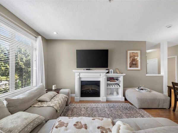623 Treanor Ave , Unit #307, Langford, BC V9B 0B1