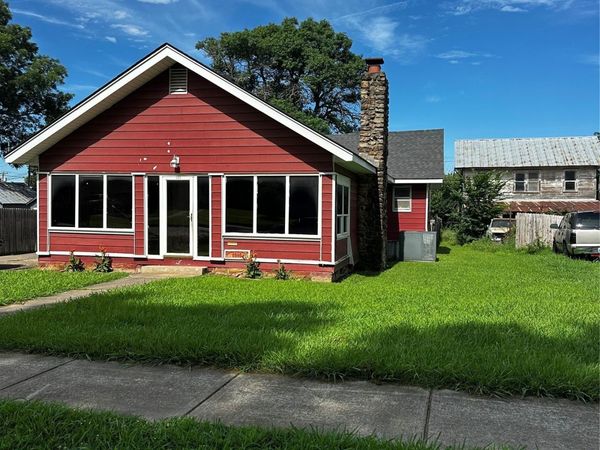 1515 Grandview Avenue , Pawhuska, OK 74056