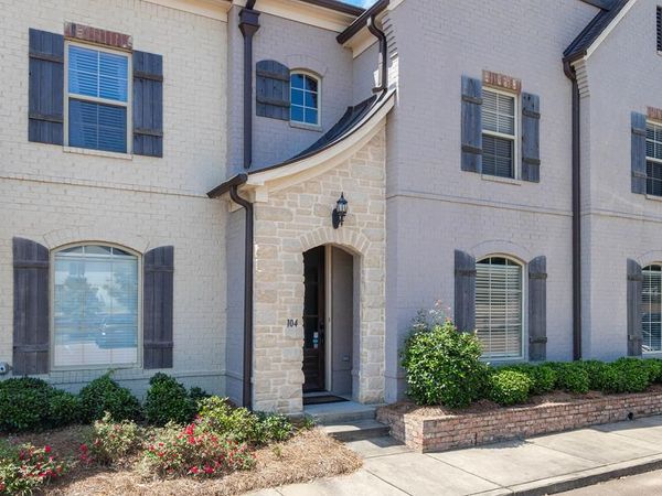 103 Farm View #104, Oxford, MS 38655