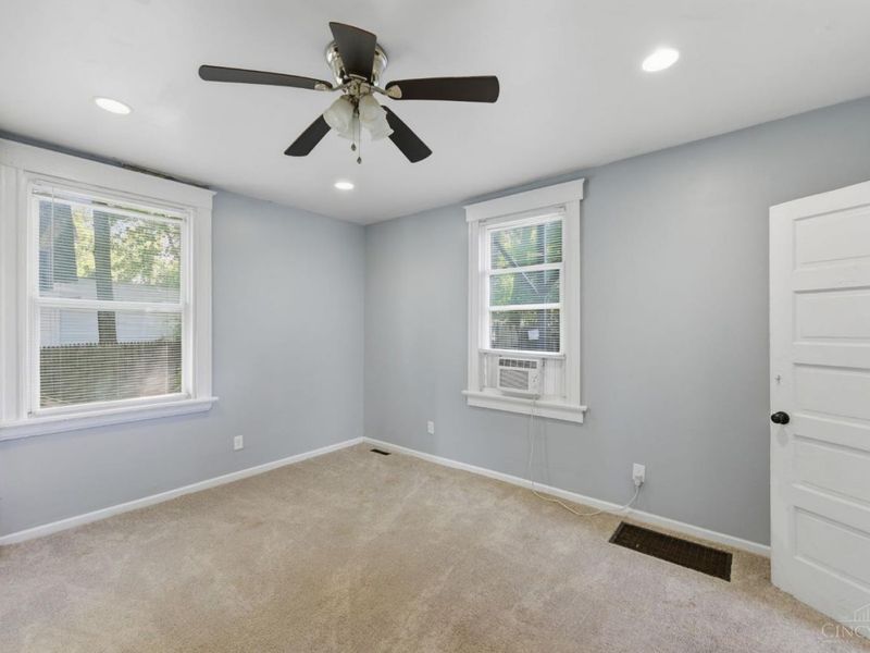 3329 Hackberry Street, Cincinnati, OH 45207 Photo 15