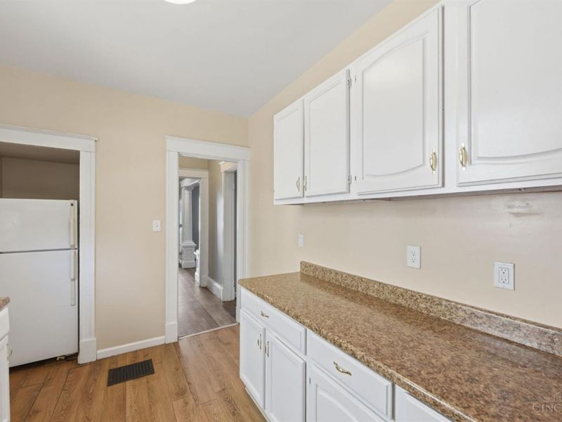 3329 Hackberry Street, Cincinnati, OH 45207 Photo 22