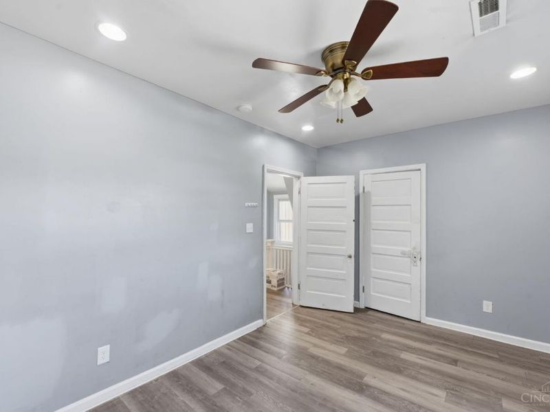 3329 Hackberry Street, Cincinnati, OH 45207 Photo 30