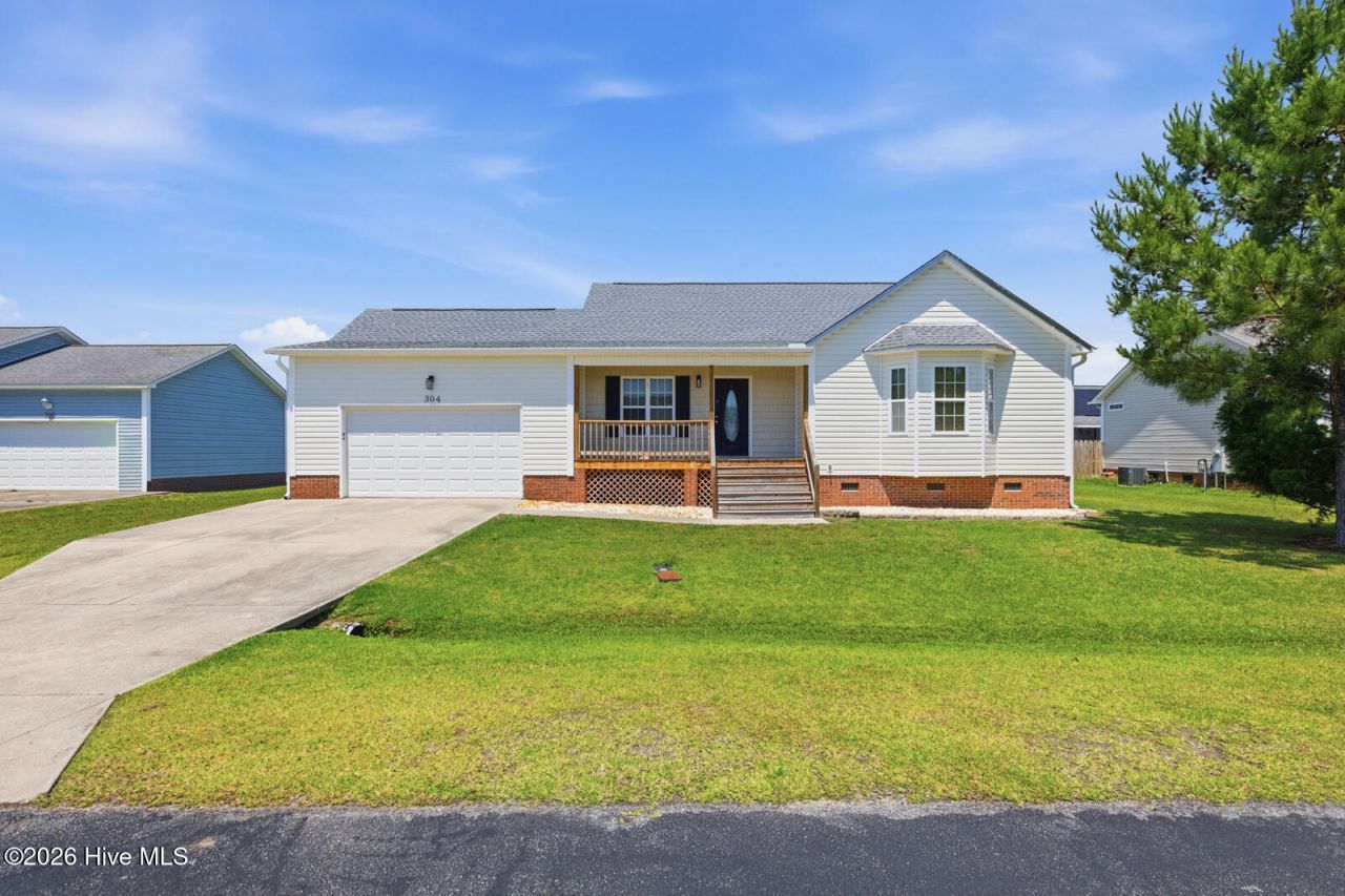 304 Pine Ridge Lane, Holly Ridge, NC 28445 Main Photo
