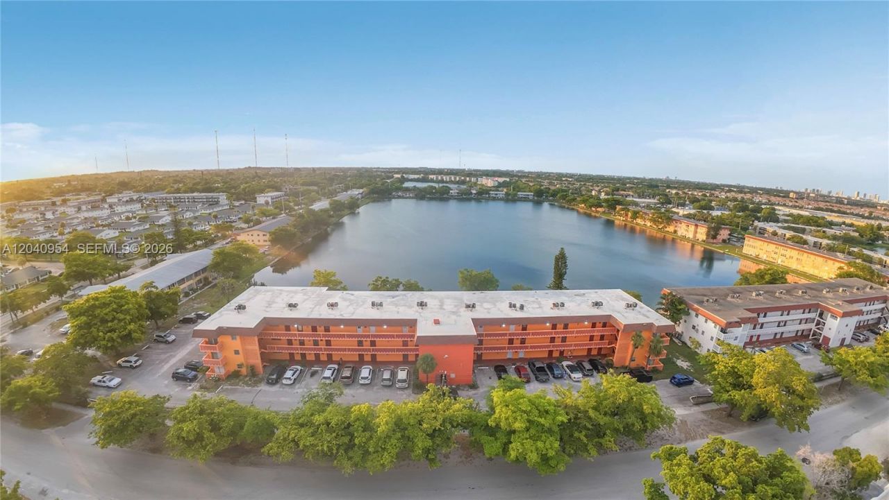 251 NE 187th St , Unit 830, Miami, FL 33179 Photo