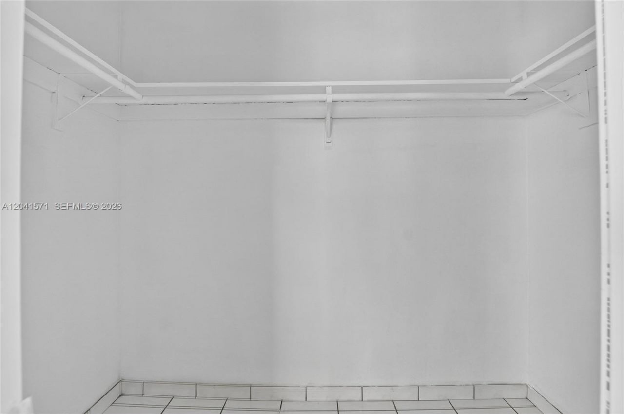 5505 NW 7th St, Unit W404, Miami, FL 33126 Photo