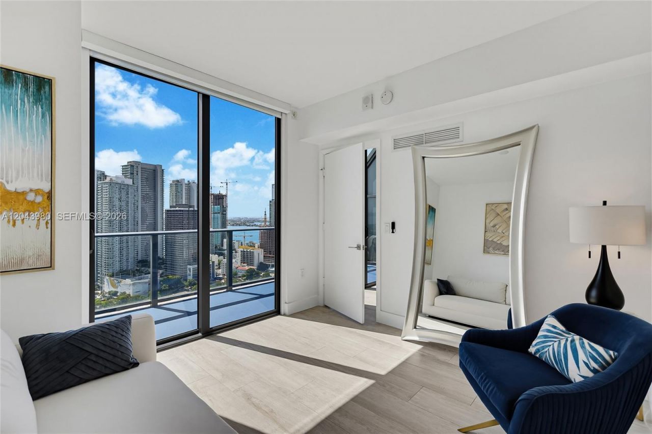 121 NE 34th St, Unit PH3206, Miami, FL 33137 Photo
