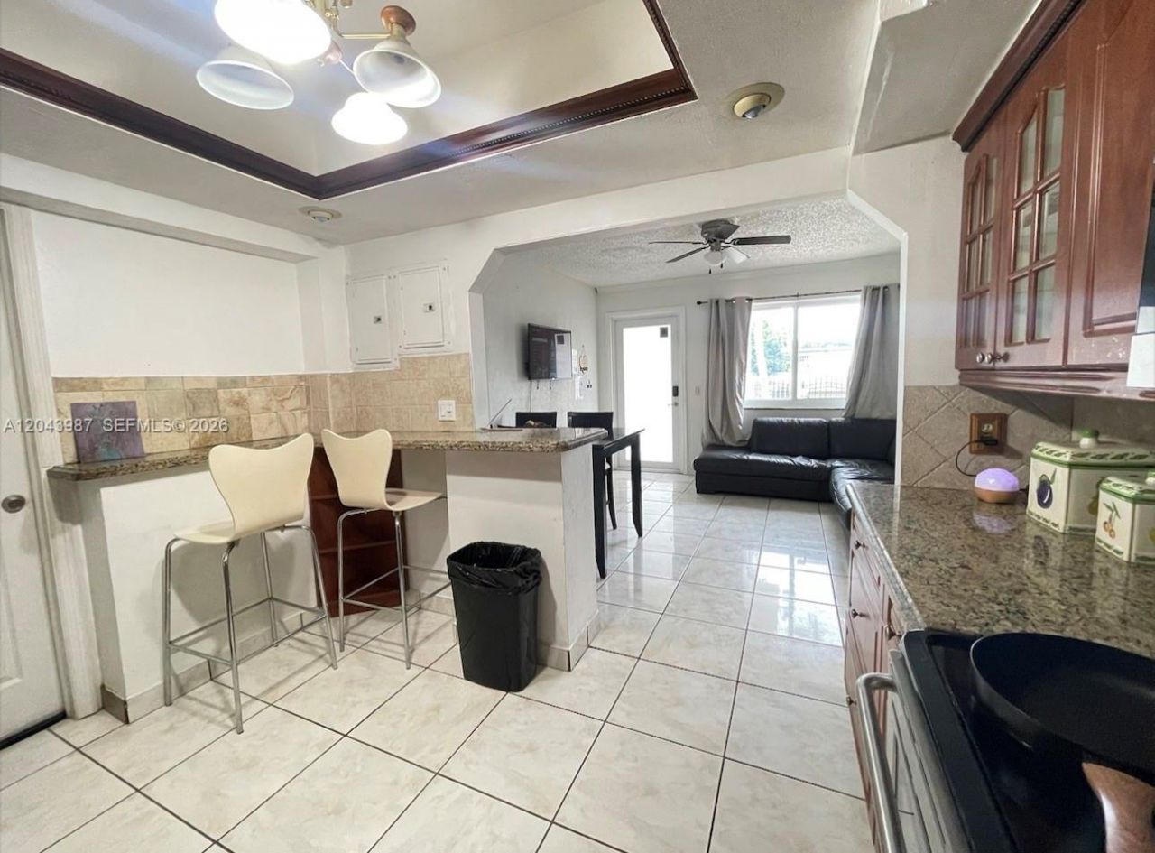 2955 NW 102nd St , Miami, FL 33147 Photo