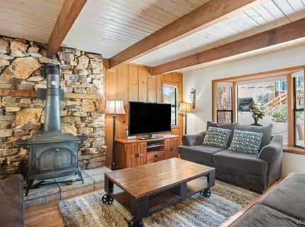 2427 Cold Creek Trail, South Lake Tahoe, CA 96150 Photo