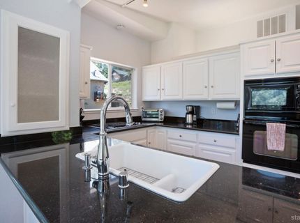 2400 Lupine Trail, South Lake Tahoe, CA 96150 Photo