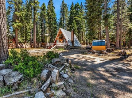 760 Seneca Drive, South Lake Tahoe, CA 96150 Photo