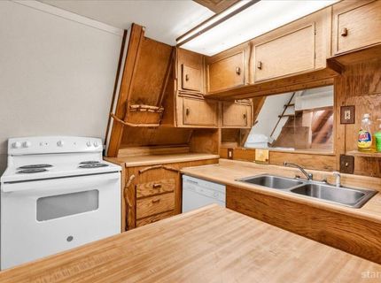 760 Seneca Drive, South Lake Tahoe, CA 96150 Photo