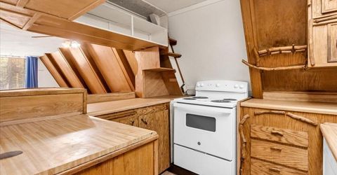 760 Seneca Drive, South Lake Tahoe, CA 96150 Photo