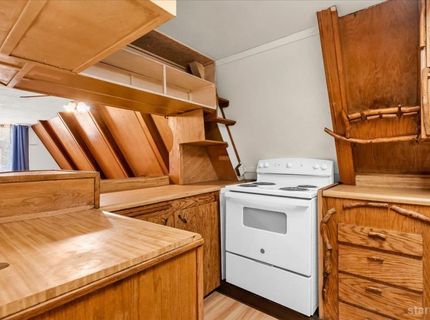760 Seneca Drive, South Lake Tahoe, CA 96150 Photo