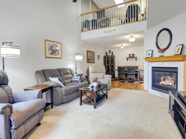 1644 Meadow Place, Shakopee, MN 55379