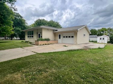316 W 2nd Street, Madison, MN 56256