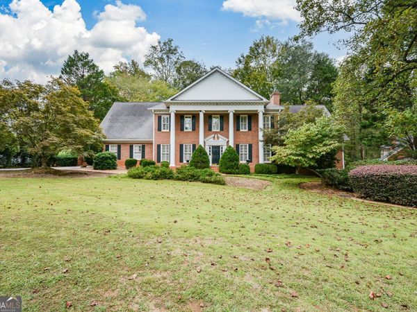 1640 Lazy River Lane, Sandy Springs, GA 30350