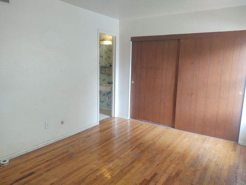 2312 Hardesty Court, Unit H2, Columbus, OH 43204 Photo 4