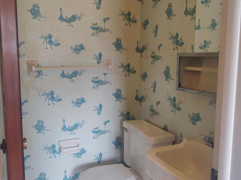 2312 Hardesty Court, Unit H2, Columbus, OH 43204 Photo 5