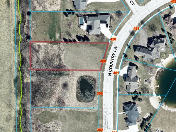 408 N Country Ln, Fond Du Lac, WI 54935