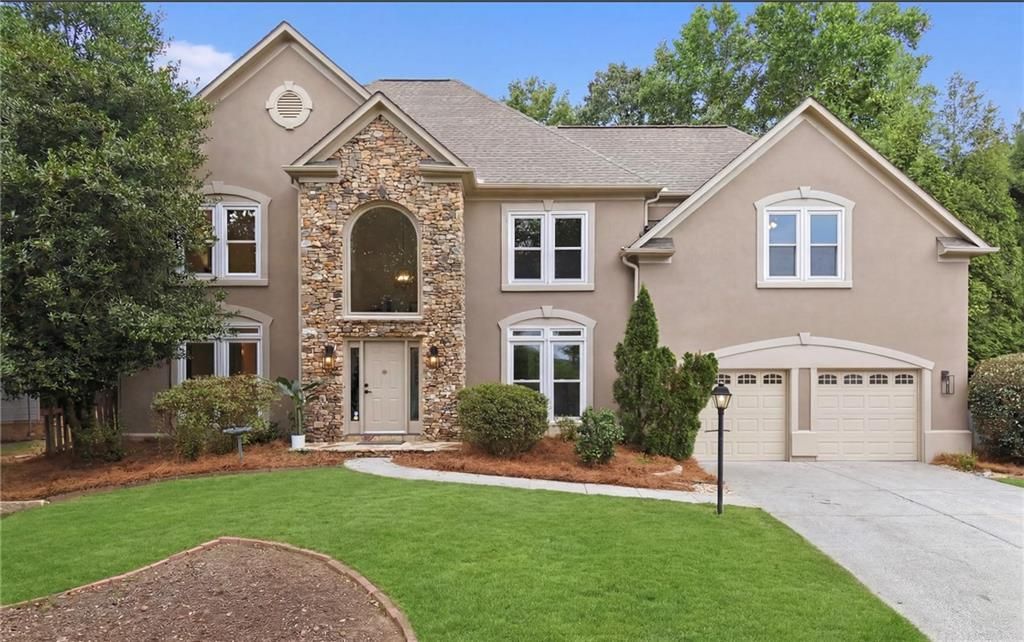 1470 Devonash Lane, Dunwoody, GA 30338 Main Photo