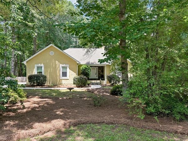 33 Bridgewater Drive, Newnan, GA 30265