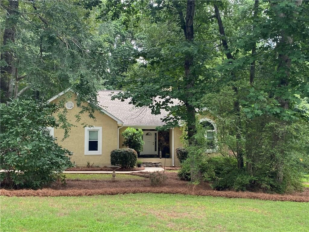 33 Bridgewater Drive, Newnan, GA 30265 Main Photo